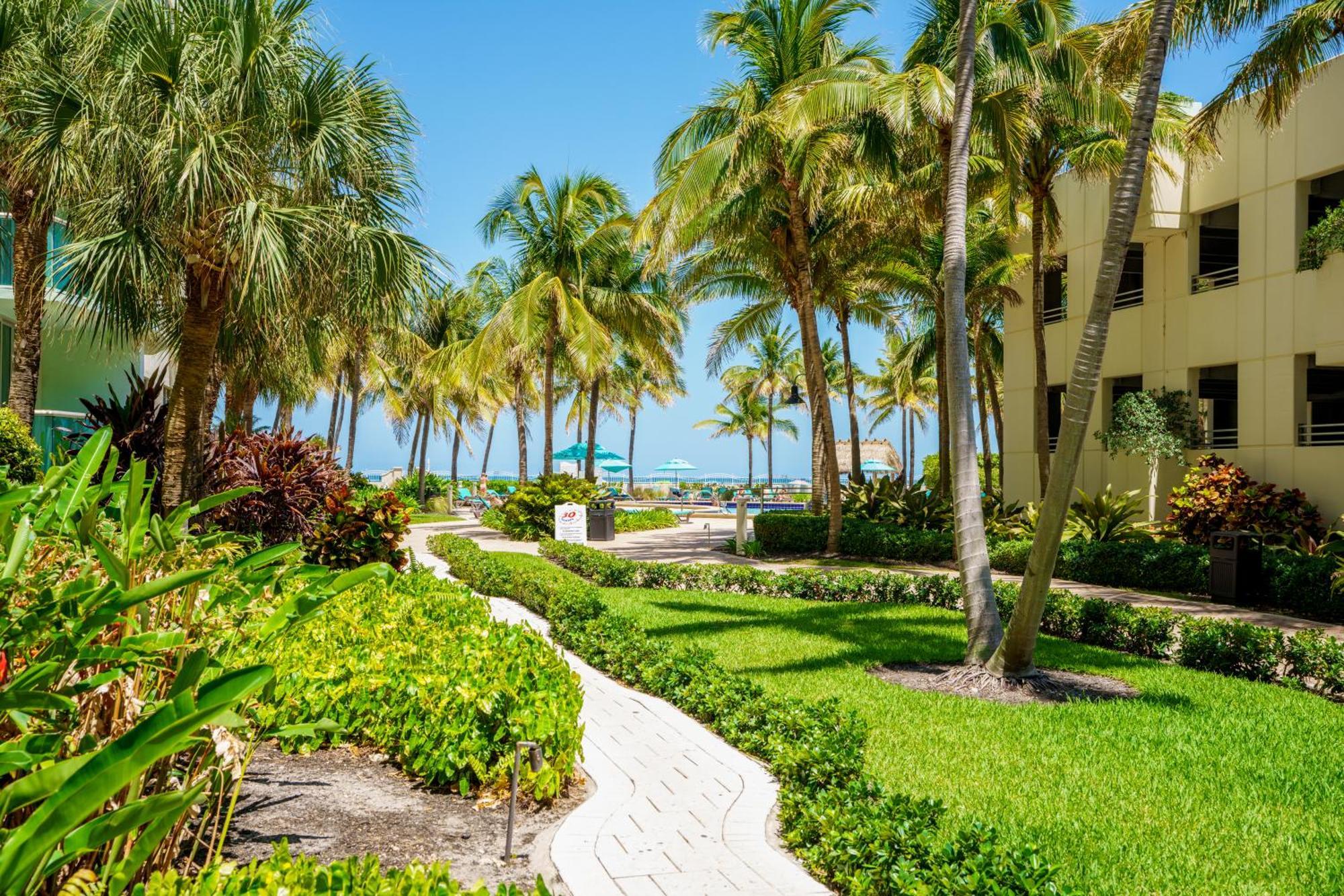 Modern 1 Bdr Oceanview With Direct Beach Access! Hollywood Eksteriør bilde