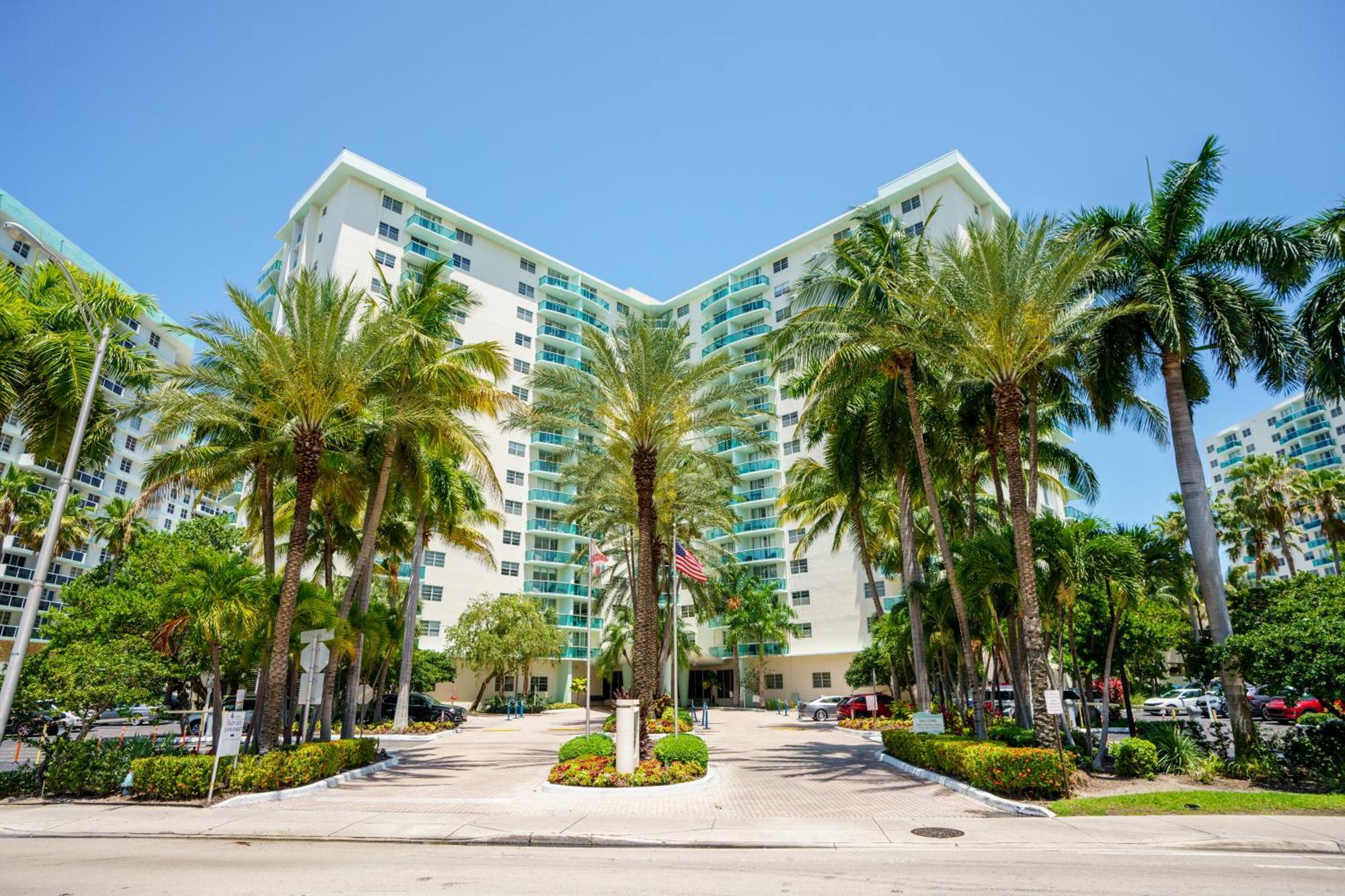 Modern 1 Bdr Oceanview With Direct Beach Access! Hollywood Eksteriør bilde