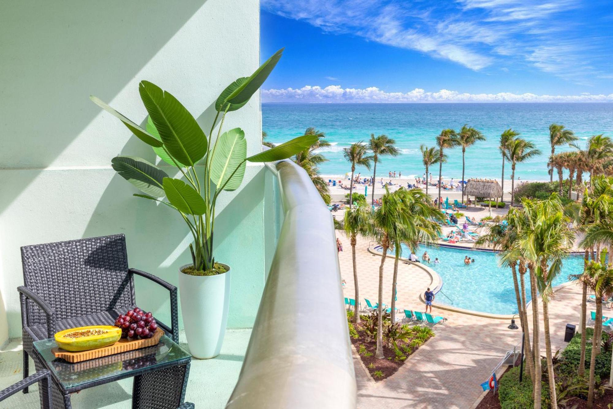 Modern 1 Bdr Oceanview With Direct Beach Access! Hollywood Eksteriør bilde
