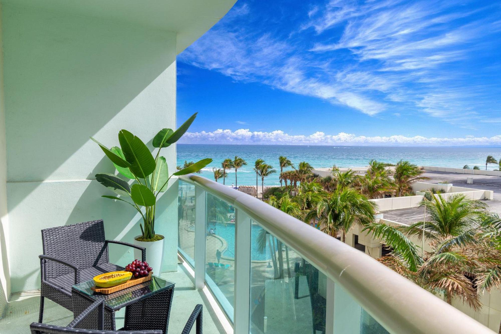 Modern 1 Bdr Oceanview With Direct Beach Access! Hollywood Eksteriør bilde